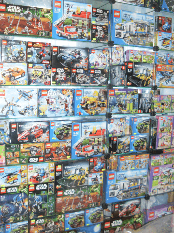 "M A X L A N D I A" Radosław Kropornicki