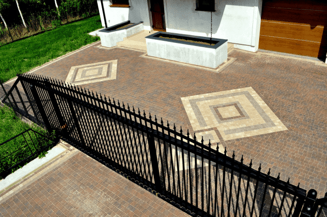 KOPBUD Usługi bukarskie , brukarstwo , rozbiórka, wynajem koparek