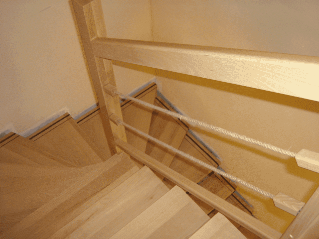 Kukiełka Zbigniew Zakład stolarski. Wyroby w drewnie.