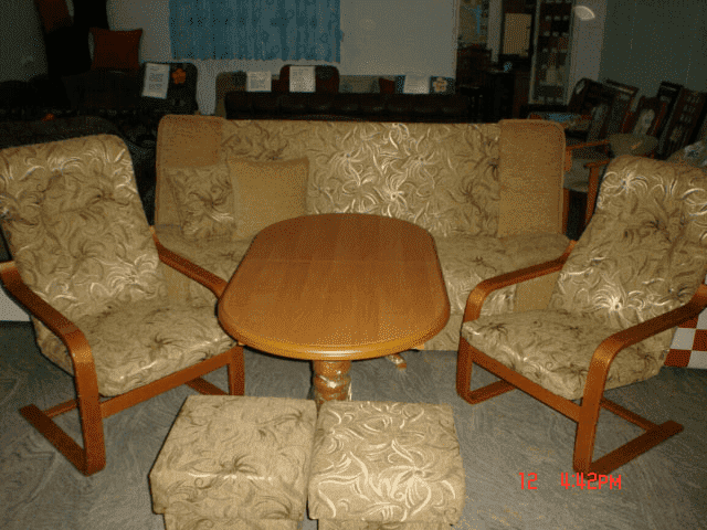 PRZEDSIĘBIORSTWO PRODUKCYJNO-HANDLOWO-USŁUGOWE "MEBLUX" Robert Damps