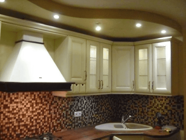 PRZEDSIĘBIORSTWO PRODUKCYJNO-HANDLOWO-USŁUGOWE "MEBLUX" Robert Damps