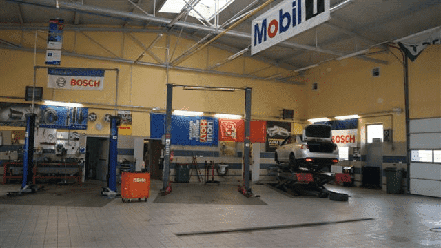Bewa. Okręgowa stacja kontroli pojazdów, mechanika, lakiernia