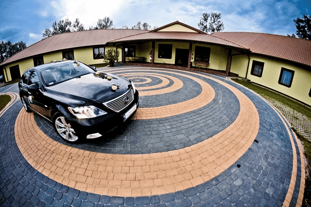 DARIUSZ WOJTAN - Dom Weselny "Wrzosowa"