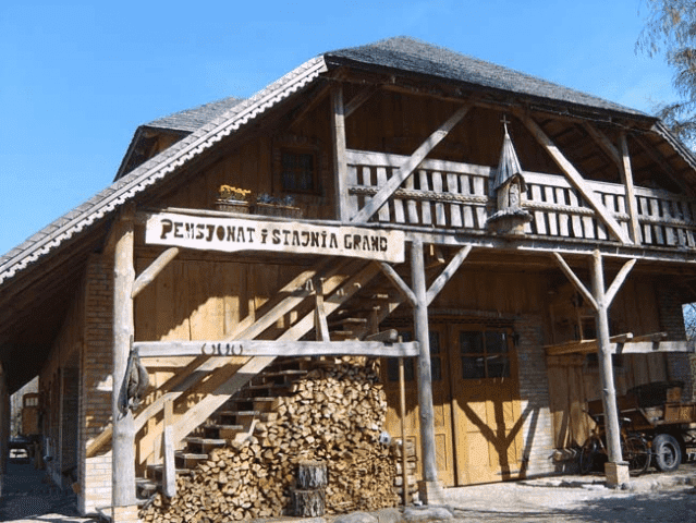 Pensjonat i Stajnia GRAND