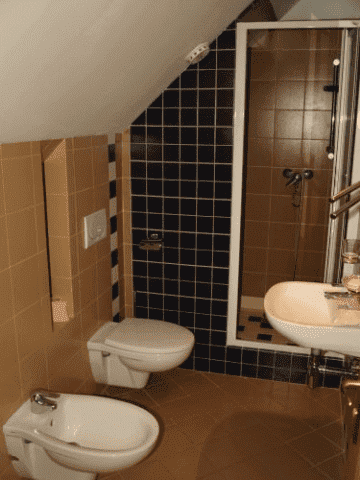 POKOJE GOŚCINNE "MEZOWSKIE ATRIUM"