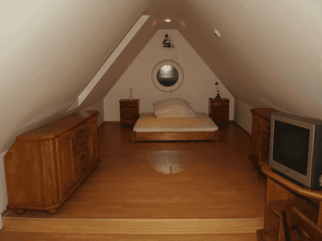 POKOJE GOŚCINNE "MEZOWSKIE ATRIUM"