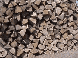 Maja. Sprzedaż brykietu drzewnego i drewna kominkowego