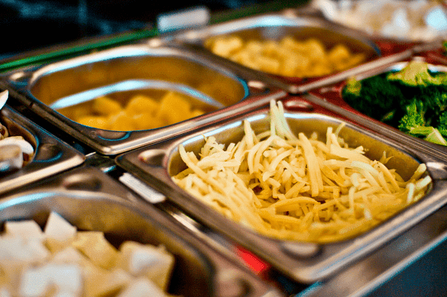 Wok To Walk - Restauracja Makaroniarz Candello