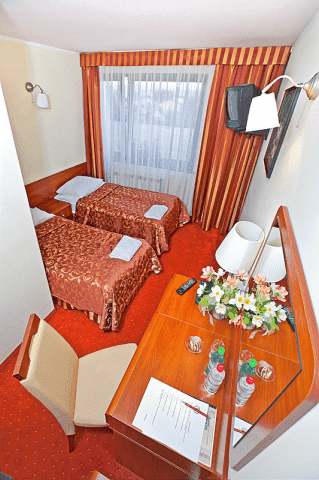 Hotel & Restauracja "Rypsówka" s.c. Magdalena Zapolska, Edmund Złocki