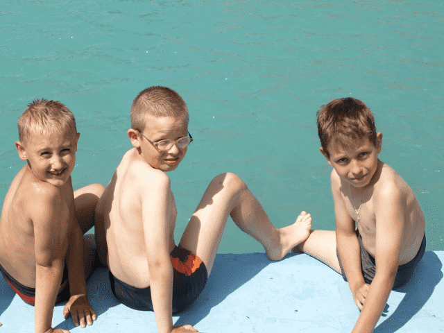 STENRO Nauka Pływania i Gimnastyka w Wodzie Stencel Romana