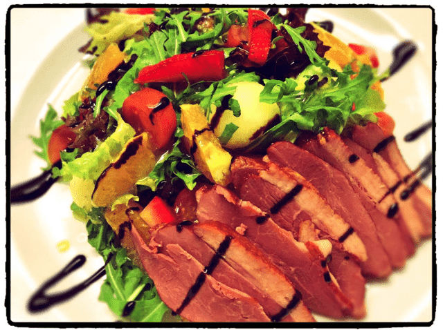 Guliwer Cafe & Restaurant 