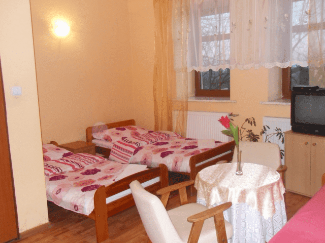 "NOCLEGI PRZY GRANICY"