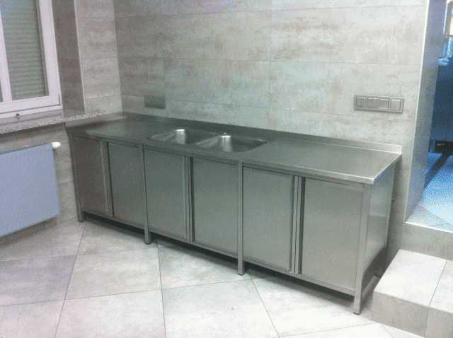 WYROBY ZE STALI NIERDZEWNEJ Z.P.U.H "RAMAFORM" 