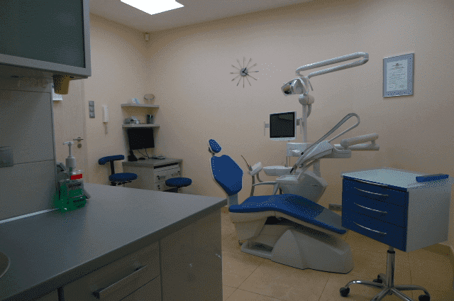 GABINET STOMATOLOGICZNY -JOLANTA WOLNIKOWSKA-MICHALSKA