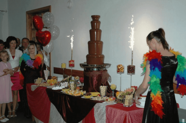 Restauracja Dom Weselny Gościniec Bzeziny
Julianna i Stanisław Kolebscy