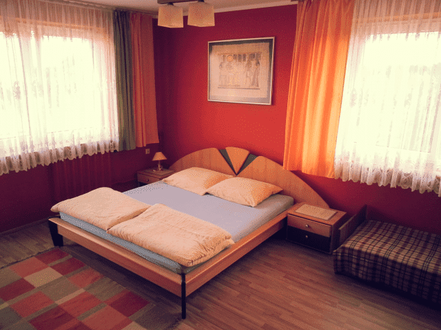 POKOJE GOŚCINNE ZINAIDA