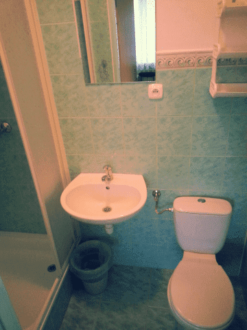 POKOJE GOŚCINNE ZINAIDA