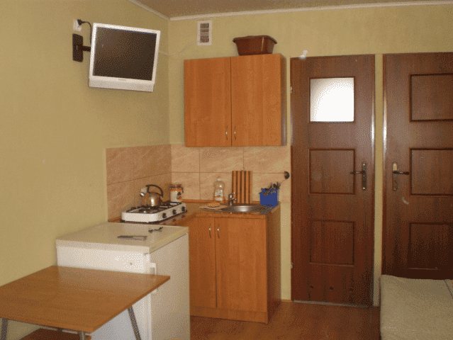 KWATERY PRYWATNE - PRACOWNICZE   NOCLEGI 