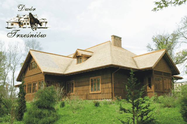 AGRTURYSTYKA JAZDA KONNA "DWÓR TRZEŚNIÓW"