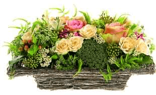 Kwiatuszek.Kwiaciarnia. Bukiety ślubne, wieńce pogrzebowe