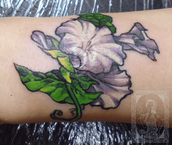 Świost Tattoo And Piercing  Babskie Studio Beata Ostrowska